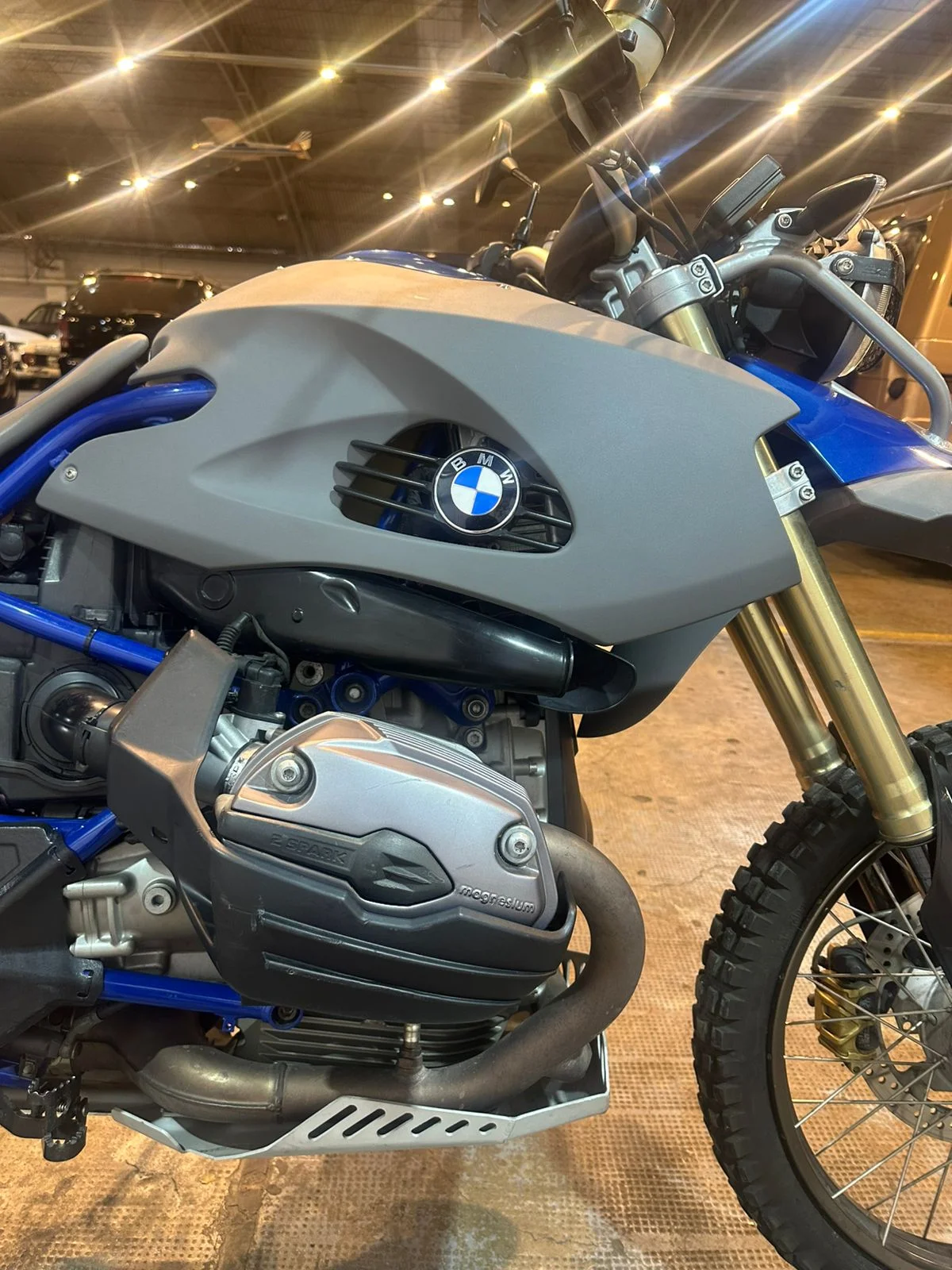 bmw HP2 thumbnail 12
