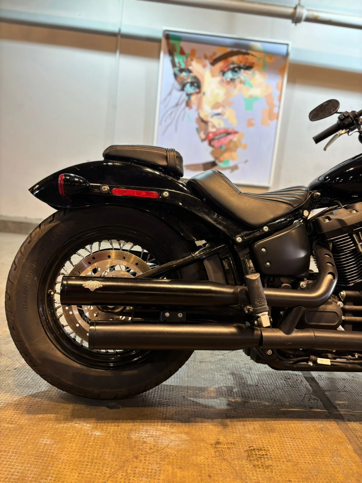 Harley Davidson Street Bob thumbnail 5