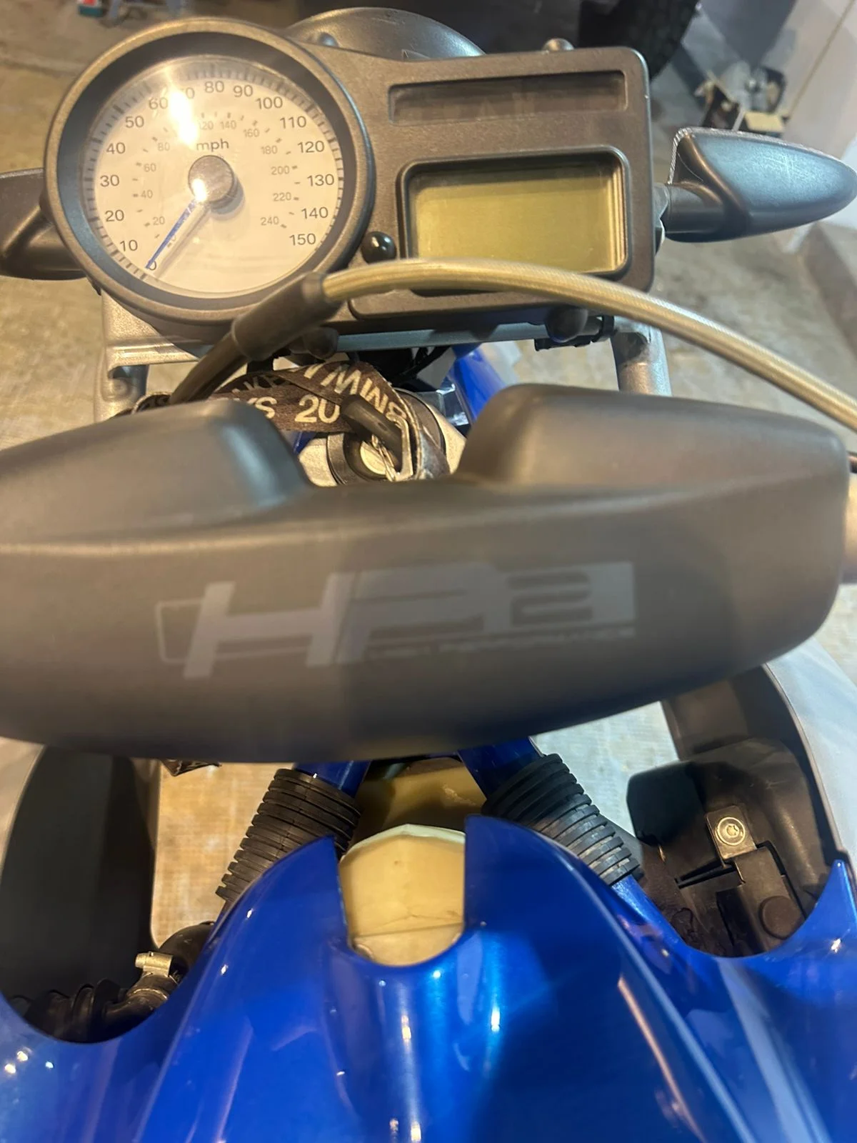 bmw HP2 thumbnail 7