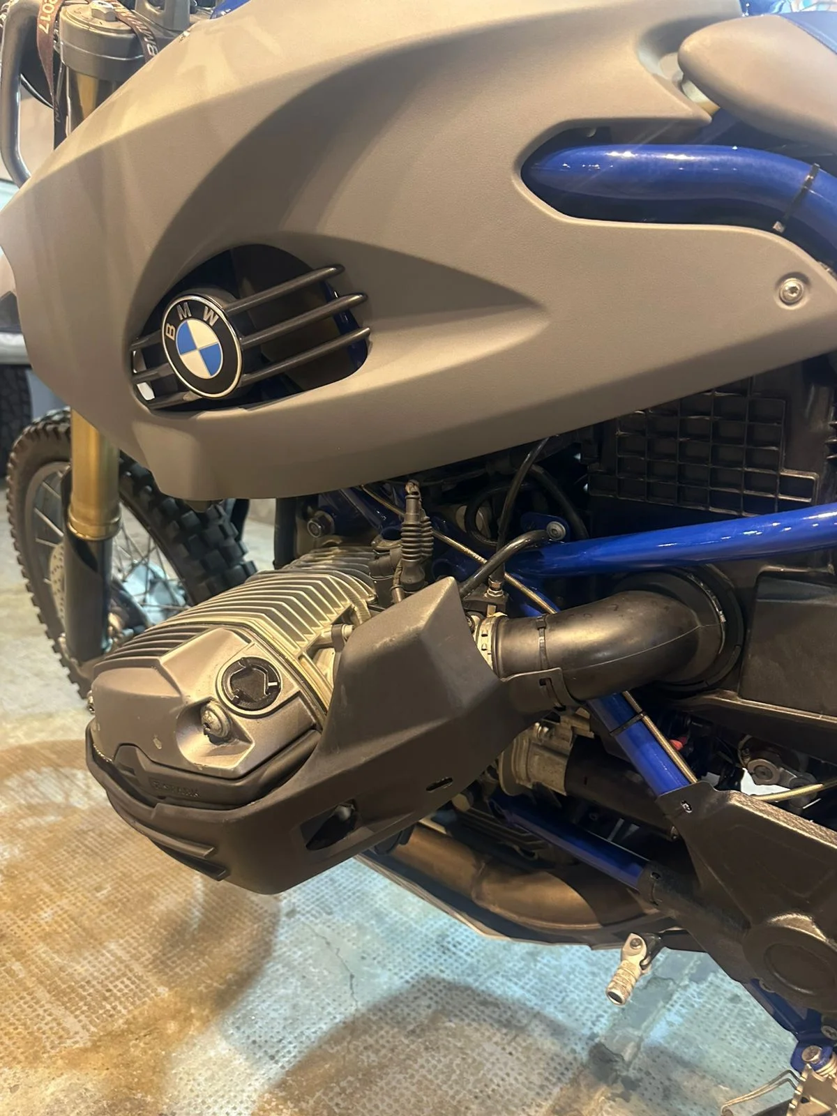 bmw HP2 thumbnail 14
